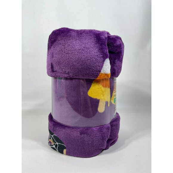 Halloween Spooky Treats Velvet Plush Throw Blanket 50" x 60" - Picture 8 of 10